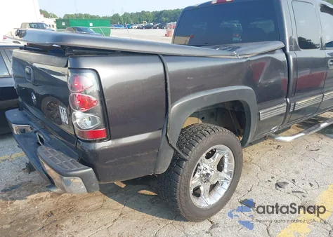 2002 Chevrolet Silverado Ls from USA, damaged, VIN 1GCHC29U92E248345
